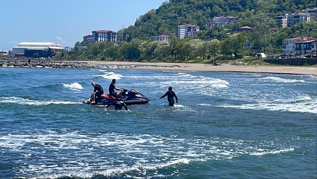 Ordu’da 3 Lise Öğrencisi Denizde Boğulma Tehlikesi Yaşadı