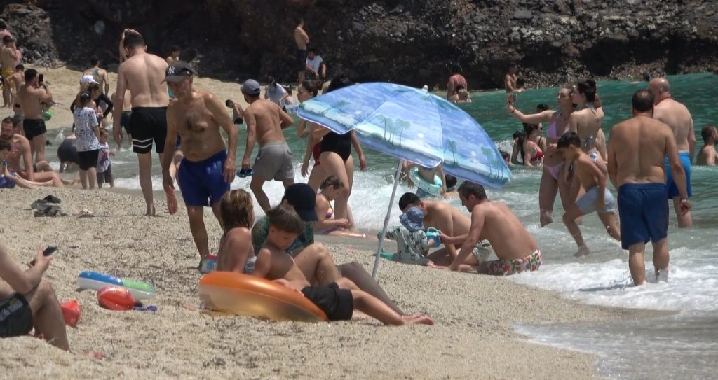 2025 Kurban Bayramı’nda Alanya Sahillerinde Turizm Yoğunluğu