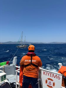 Bodrum Bitez Açıklarında Arıza Yapan Tekne Kurtarıldı: KIYEM-6 Müdahalesi