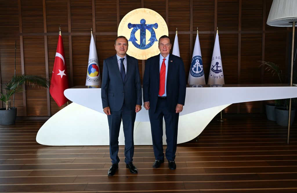 İMEAK DTO Başkanı Tamer Kıran, ABD Türkiye İş Konferansı Heyetini Kabul Etti: Türk Denizcilik Sektöründe İşbirliği Fırsatları Görüşüldü