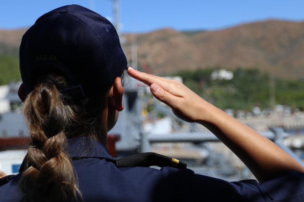 Donanmanın Kalbinde Kadın Subaylar