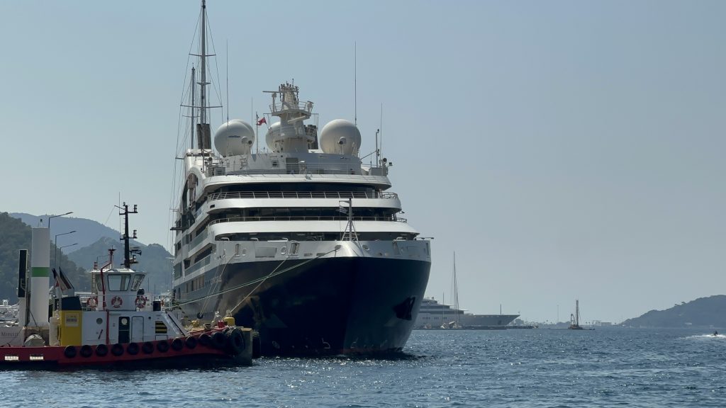 Fransa Bayraklı Cruise Gemisi “Le Dumont D’Urville” Marmaris Limanı’na Demir Attı