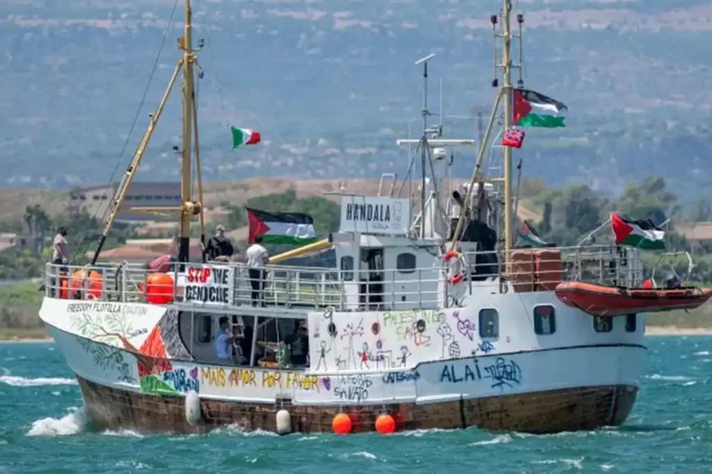 Hanzala Gemisine İsrail Müdahalesi: 21 Aktivist Alıkonuldu, Gazze Yardımları Engellendi