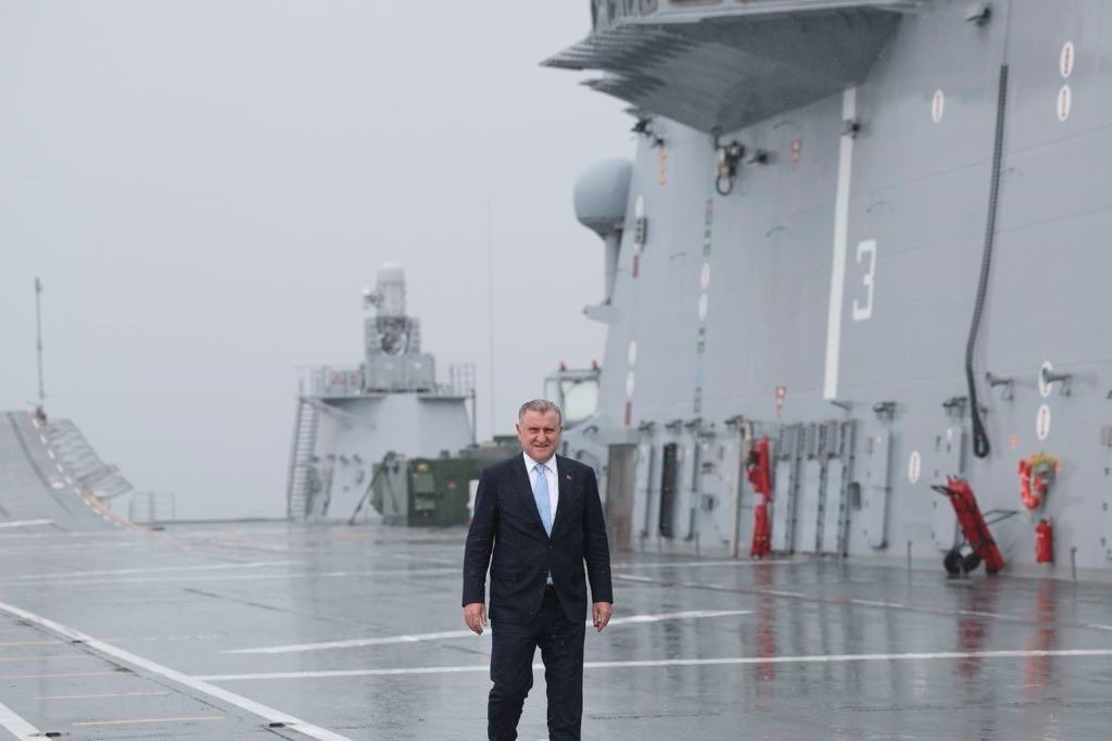 MİLLİ SAVUNMA BAKANLIĞI İLE GENÇLİK VE SPOR BAKANLIĞI TARAFINDAN 30 AĞUSTOS ZAFER BAYRAMI DOLAYISIYLA 23 AĞUSTOS'TA TCG ANADOLU İLE ÇANAKKALE'DEN İSTANBUL'A 'ZAFER YOLCULUĞU' GERÇEKLEŞECEK. (İHA/ANKARA-İHA)
Milli Savunma Bakanlığı ile Gençlik ve Spor Bakanlığı tarafından 30 Ağustos Zafer Bayramı dolayısıyla 23 Ağustos'ta TCG Anadolu ile Çanakkale'den İstanbul'a 'Zafer Yolculuğu' düzenlenecek.