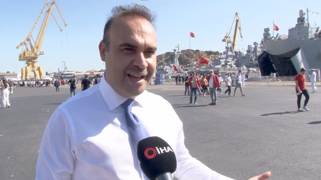 Bakan Kacır: “Türkiye karada olduğu gibi denizlerde de güçlü” – TEKNOFEST Mavi Vatan kapılarını açtı