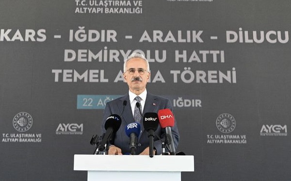 Bakan Uraloğlu: Zengezur Koridoru Türkiye, Azerbaycan ve Ermenistan Arasında Barış ve Ekonomiyi Güçlendirecek