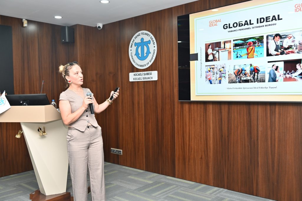 DTO Kocaeli Ağustos Meclisi’nde deprem senaryoları ve deniz yolunun kritik rolü masaya yatırıldı. İl Sağlık Müdürü Op. Dr. Yüksel Pehlevan, afetlerde sağlık hizmetlerinin denizcilikle entegre edileceğini açıkladı.