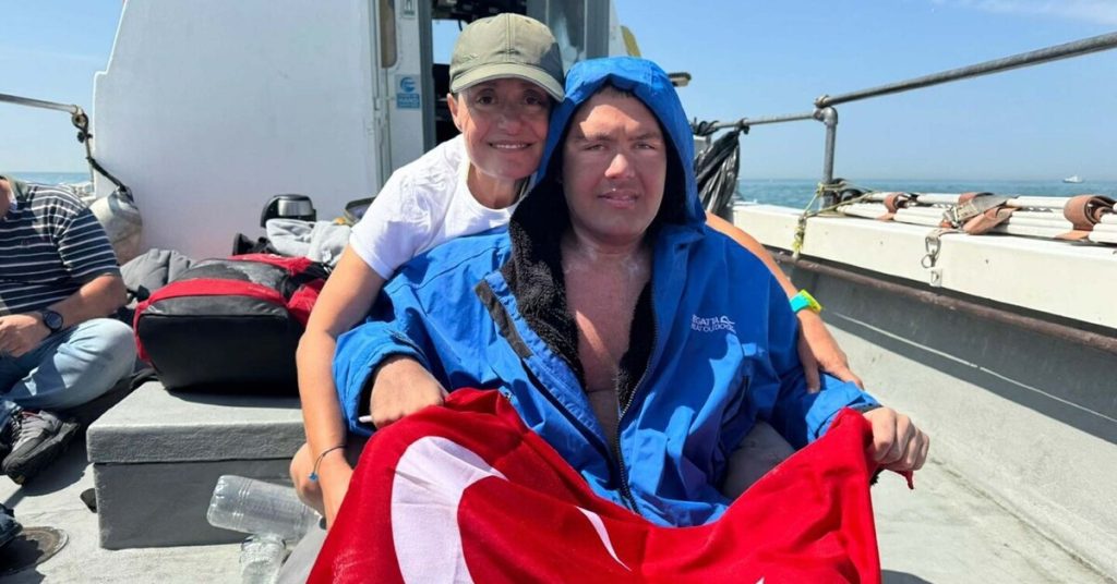 Otizmli Yüzücü Tuna Tunca, Cebelitarık Boğazı’nı Geçerek Adını Tarihe Yazdırdı