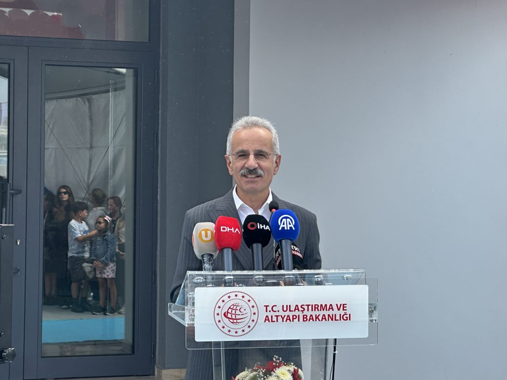 Ulaştırma Bakanı Uraloğlu: Türk Sahipli Filo 11’inci Sıraya Yükseldi