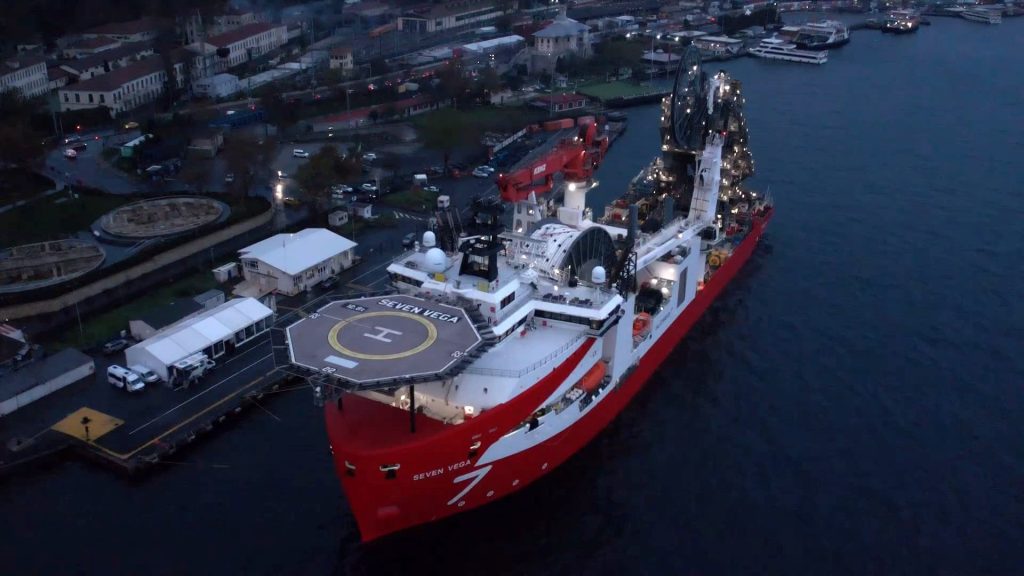 Seven Vega Türkiye’de: Sakarya Gaz Sahası Faz-2 Boru Hattı Kurulumu İçin İstanbul’a Demirledi