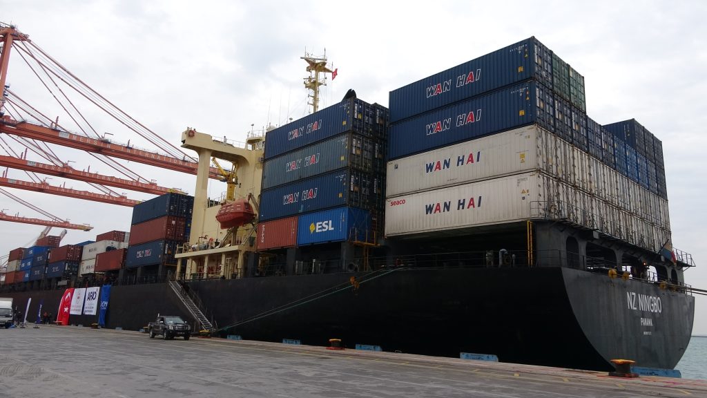 Mersin’den Sudan’a İyilik Gemisi: NZ NINGBO 10 Bin 80 Çadırla Uğurlandı