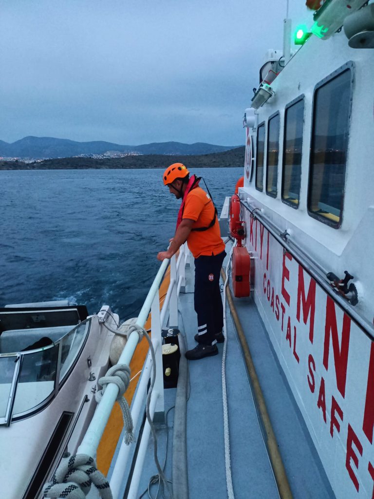 Bodrum Açıklarında Su Alan Tekne Kıyı Emniyeti Tarafından Kurtarıldı