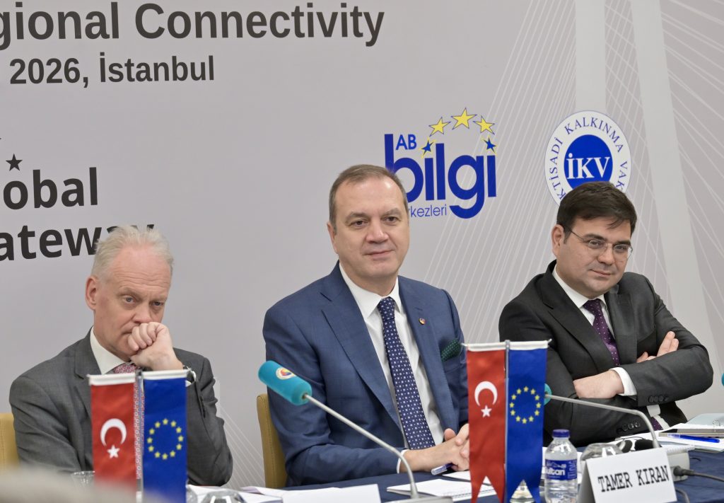 İstanbul’da düzenlenen AB–Türkiye bölgesel bağlantı toplantısında Tamer Kıran ve AB yetkilileri
