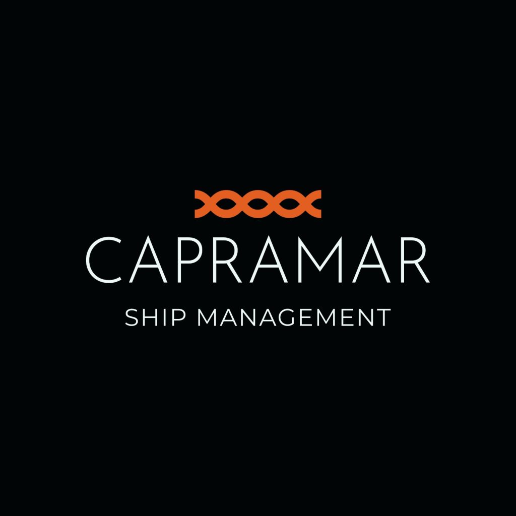 Capramar Ship Management logosu, denizcilikte gemi yönetimi ve operasyonel sürdürülebilirlik odaklı kurumsal kimliği temsil eden görsel