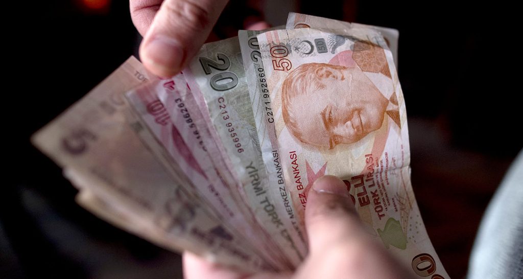 Türkiye Cumhuriyet Merkez Bankası politika faizini 100 baz puan indirerek yüzde 37’ye çekti