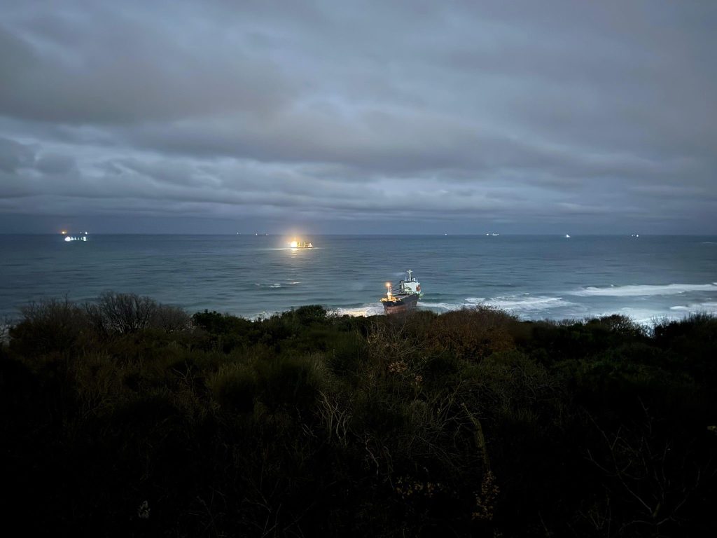 Kastamonu açıklarında vurulan Razouk gemisi Sarıyer’de karaya oturdu