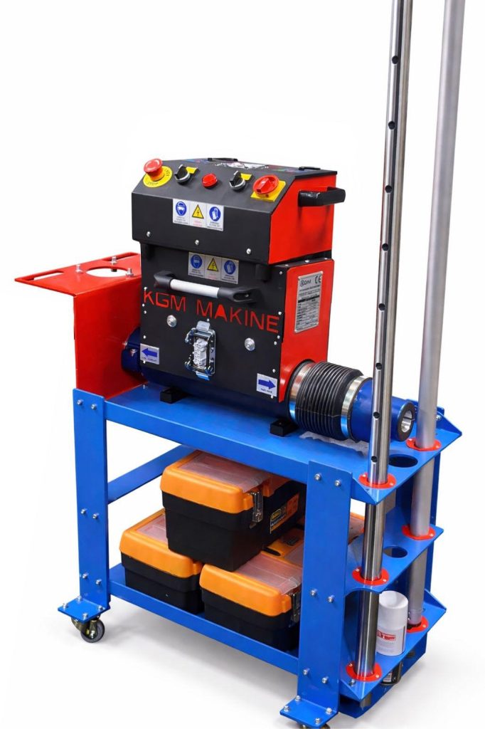 KGM Makine tarafından geliştirilen seyyar borverk makinesi, gemi motorlarında yerinde işleme uygulamalarında kullanılıyor.