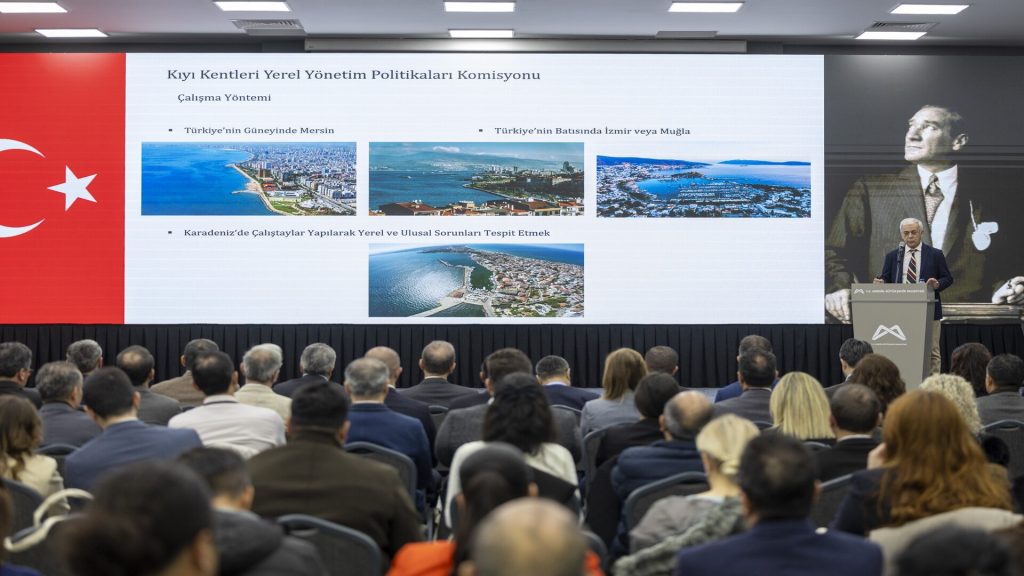 Kıyı Kentleri Çalıştayı’nda Denizcilik ve Lojistik Masaya Yatırıldı