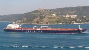 Türk Sahipli Tanker İstanbul Boğazı’na 26 Kilometre Kala Vuruldu
