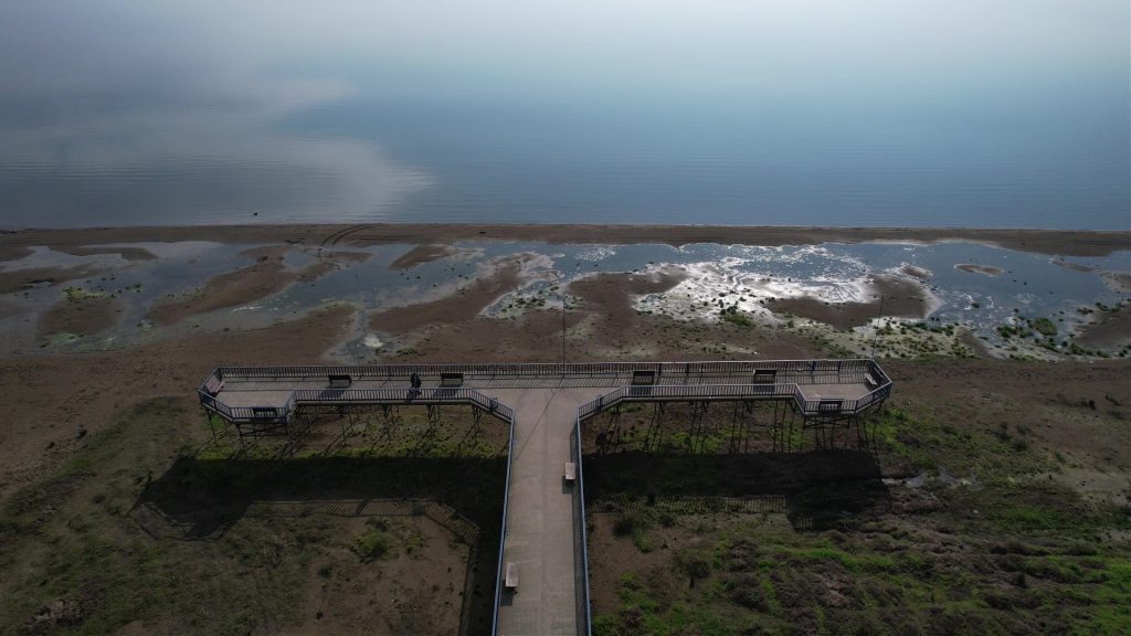 İznik Gölü’nde Sular 300 Metre Çekildi, Teknelerin Yeri Kurudu!