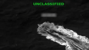 ABD Ordusu Uyuşturucu Taşıdığı İddia Edilen Bir Tekneyi Vurdu