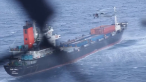 ABD’nin İran Ablukası Sürüyor: Orta Doğu’da Ticari Gemiye Baskın