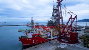 Yıldırım Sondaj Gemisi İlk Görevi İçin Karadeniz’e Açıldı
