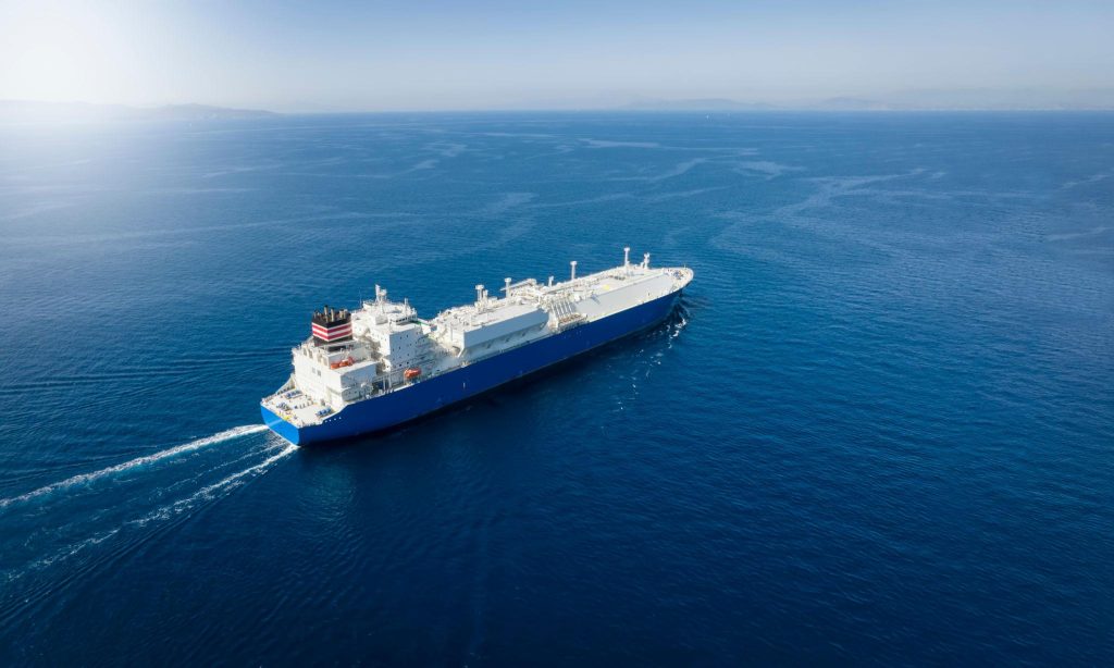 LNG gemi siparişleri artışıyla kullanılan LNG tanker gemi denizde