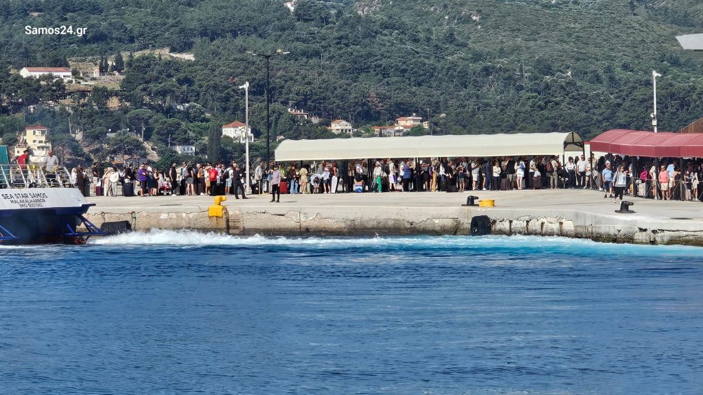 Sisam Adası’na Türk Turist Akını: 15 Bin Ziyaretçi Ağırlandı