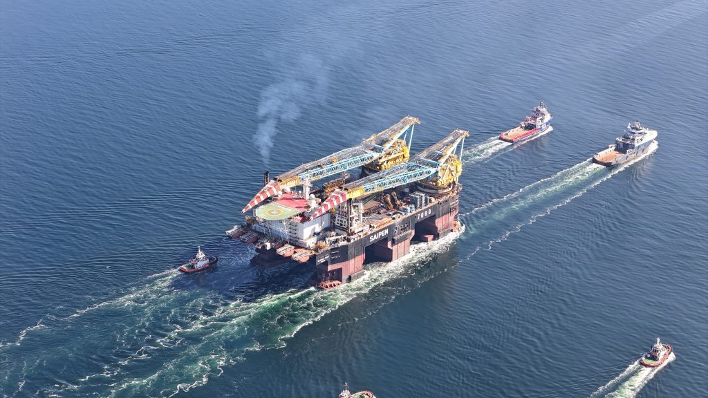 Dünyanın En Büyük 3. Vinç Gemisi “Saipem 7000” Çanakkale Boğazı’ndan Geçti