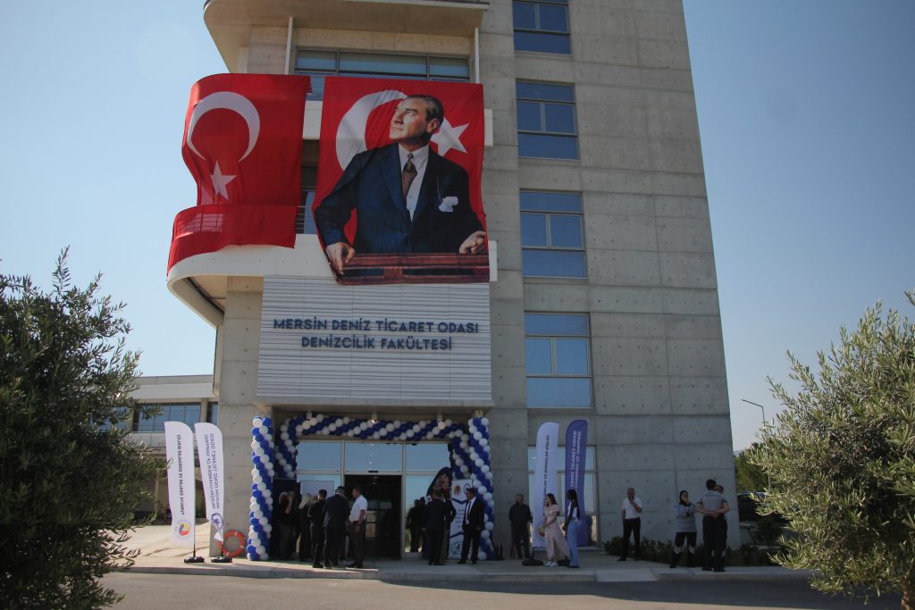 Mersin’de Eğitim Yatırımı: Denizcilik Fakültesi Binası Törenle Hizmete Girdi