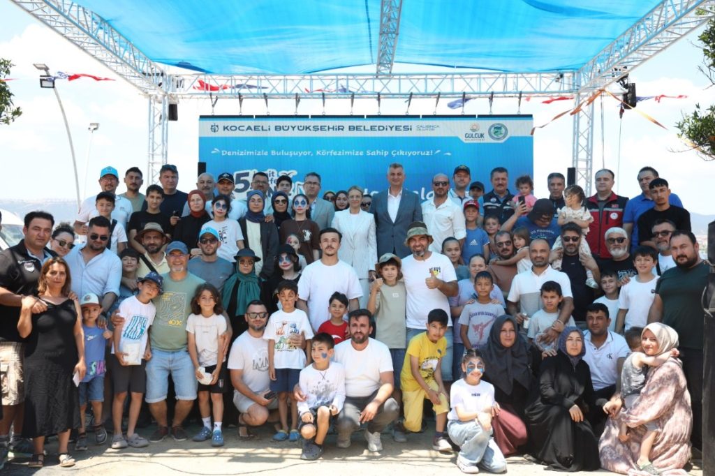 Deniz Festivali Değirmendere Sahili’nde yoğun katılımla düzenlendi